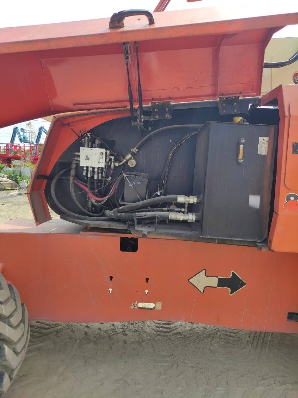 Sold - Telescopic Boom Lift - View 2